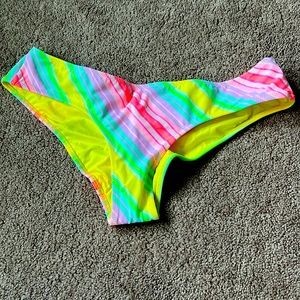 Scrunch bottom